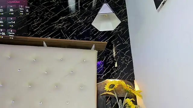 Snapshot of Renata_blue chatting on 02.25.26 Renata blue online show from 02.25.26