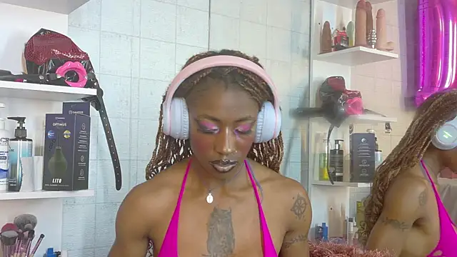 DaniaMarcell online show from 02.20.26