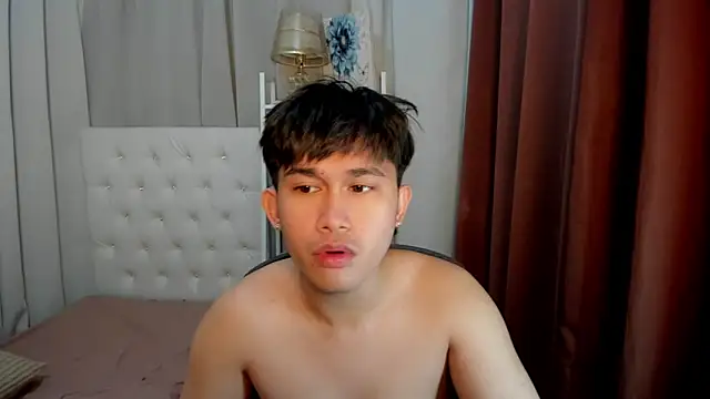 davincihugecock online show from 02.22.26