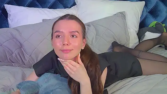 VanessaVienne online show from 04.18.26