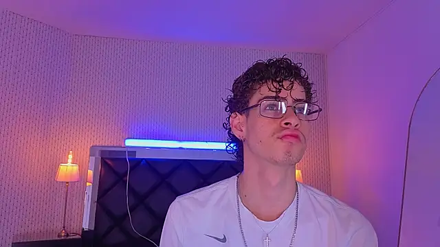 nova salvatore online show from 04.21.26