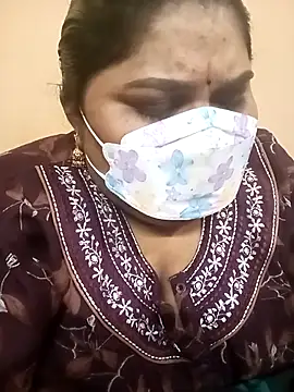 Snapshot of misammahyd chatting on 04.30.26 misammahyd online show from 04.30.26