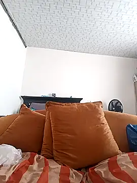 Winterslender online show from 02.23.26