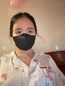 Gwen879 online show from 04.02.26