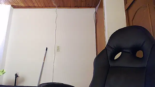 Shanel Lozano online show from 04.16.26