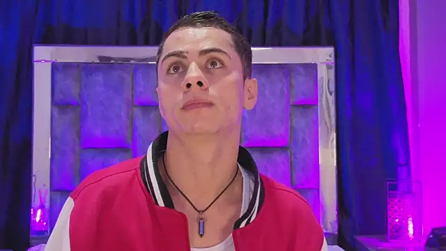 LeoMonnroe online show from 02.02.26