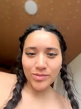 Veronica Wins  online show from 07.01.26
