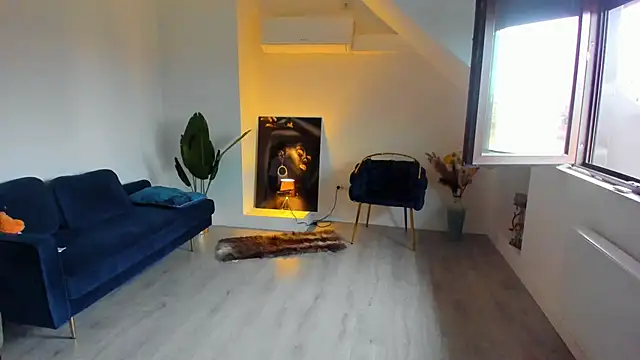 CrazyDollxx online show from 03.23.26