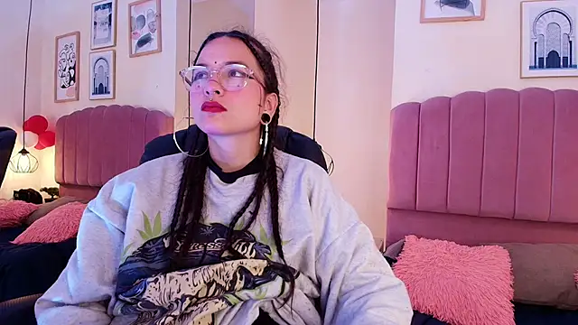 Hanabie  online show from 04.08.26