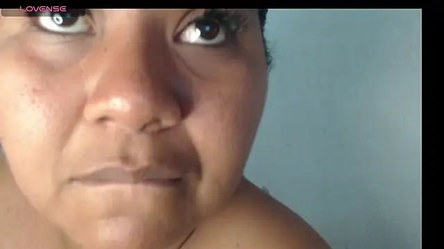 Karla Rodriguez0 online show from 04.14.26