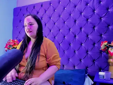 MiaRouss69 online show from 01.31.26