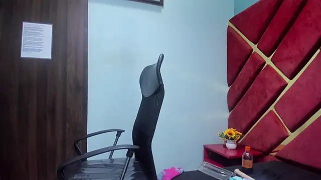 MiaRouss69 online show from 02.22.26