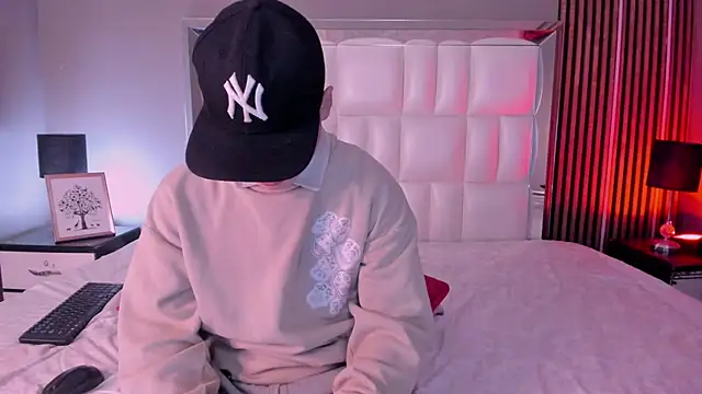 Roger And Ramona online show from 02.22.26