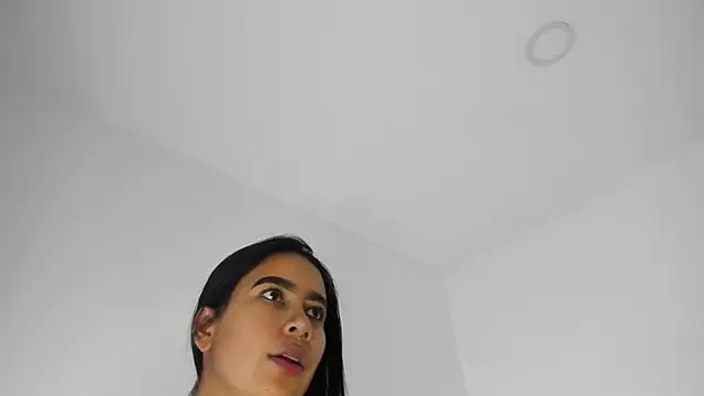 paulina lux online show from 02.10.26