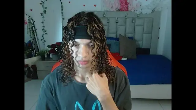 Snapshot of Axel_fox77 chatting on 06.19.26 Axel fox77 online show from 06.19.26