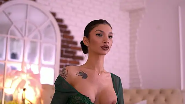 NyssaSky online show from 04.12.26