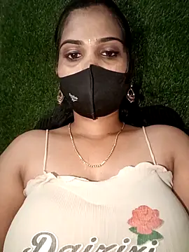 Snapshot of Nithyatamil chatting on 02.11.26 Nithyatamil online show from 02.11.26