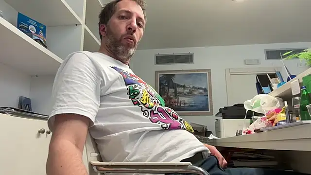 Snapshot of Virtu3108 chatting on 04.18.26 Virtu3108 online show from 04.18.26