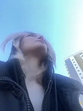 aka Blonde online show from 04.01.26