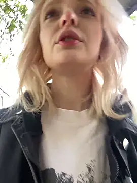 aka Blonde online show from 05.21.26