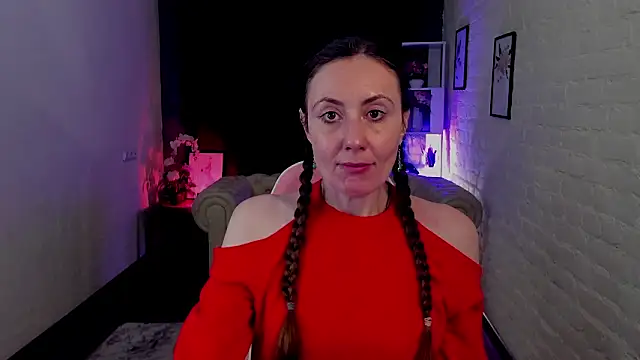 Juliet Jamess online show from 01.18.26