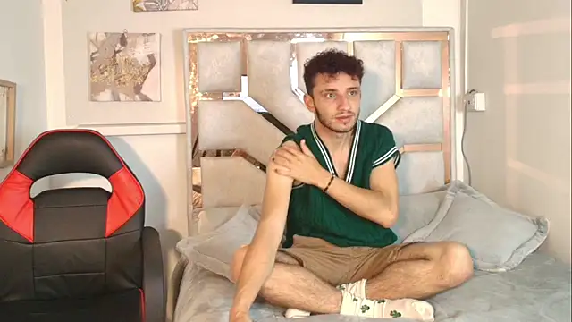 Curlystartt online show from 01.17.26