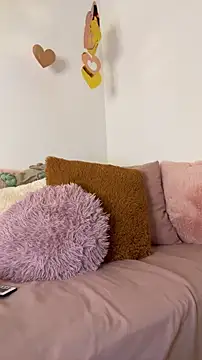 GiannaMagari online show from 02.04.26