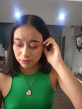 l0lita emi online show from 02.17.26