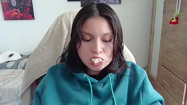 yessica gomez01 online show from 05.18.26