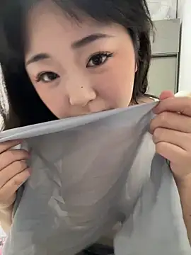 Snapshot of Mloy-01 chatting on 02.01.26 Mloy-01 online show from 02.01.26