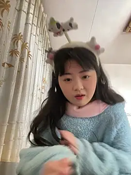 Snapshot of Mloy-01 chatting on 02.21.26 Mloy-01 online show from 02.21.26