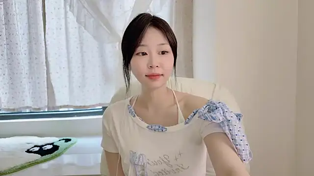 Snapshot of Onefiona chatting on 07.22.26 Onefiona online show from 07.22.26