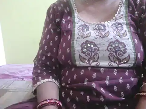 Snapshot of mohini_bhabhi chatting on 05.14.26 mohini bhabhi online show from 05.14.26