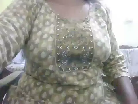 Snapshot of mohini_bhabhi chatting on 06.08.26 mohini bhabhi online show from 06.08.26