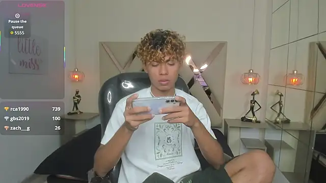 Anyelo Twink online show from 04.09.26