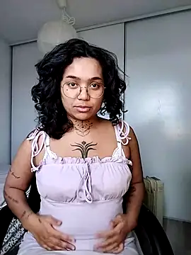 Snapshot of therealsun8 chatting on 01.16.26 therealsun8 online show from 01.16.26