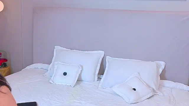 zarah queen online show from 02.21.26