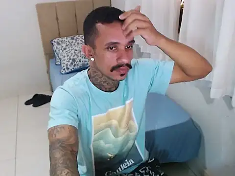 Snapshot of lipegonzalezz chatting on 02.21.26 lipegonzalezz online show from 02.21.26