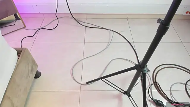 soffi joness23 online show from 04.01.26