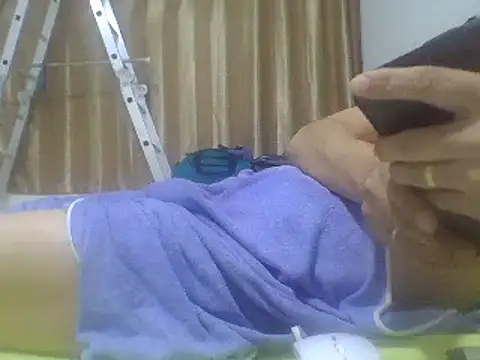 Snapshot of shunfaf chatting on 12.15.24 shunfaf online show from 12.15.24