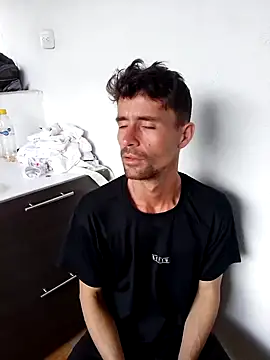 torvyHot online show from 04.17.26