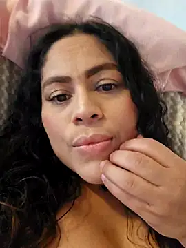 Snapshot of _Zhamira chatting on 03.02.26 Zhamira online show from 03.02.26