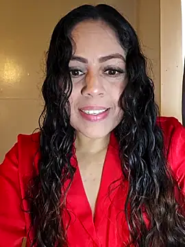 Snapshot of _Zhamira chatting on 03.26.26 Zhamira online show from 03.26.26