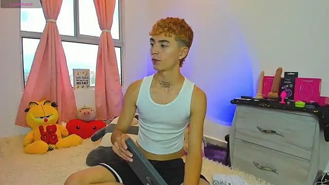 Maiky Cooper01 online show from 02.12.26