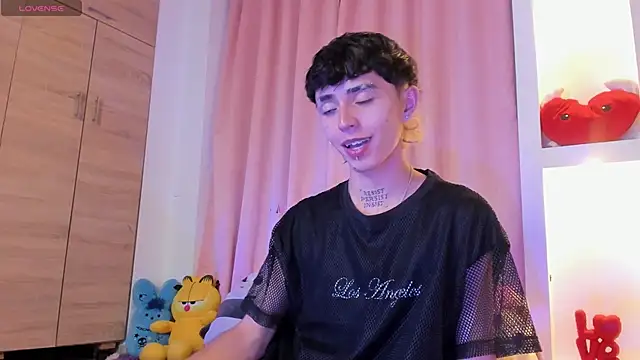 Maiky Cooper01 online show from 04.26.26