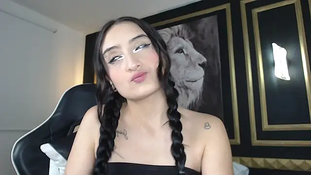 Snapshot of emma_hiltonn_ chatting on 02.11.26 emma hiltonn online show from 02.11.26