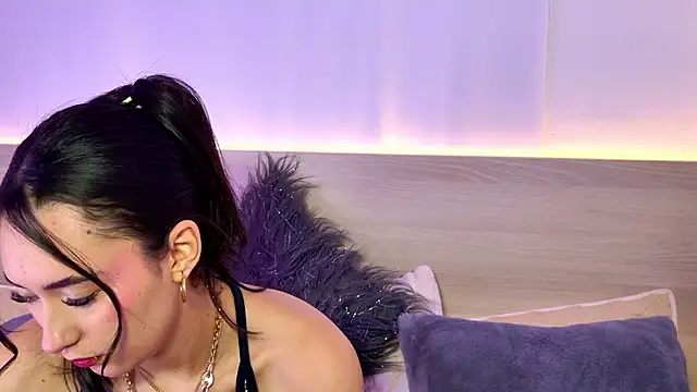 Snapshot of AliceeBloom chatting on 02.05.26 AliceeBloom online show from 02.05.26