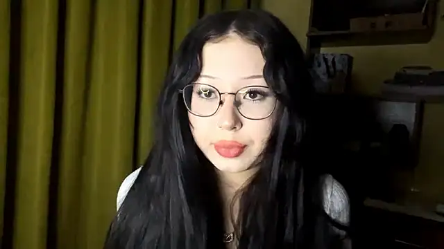 KateWhisp online show from 01.15.26