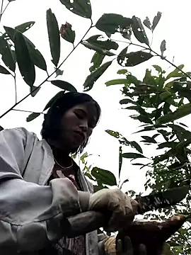 Snapshot of sun-shii chatting on 01.14.26 sun-shii online show from 01.14.26