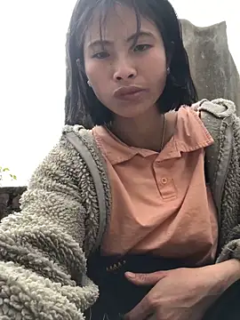 Snapshot of sun-shii chatting on 02.05.26 sun-shii online show from 02.05.26